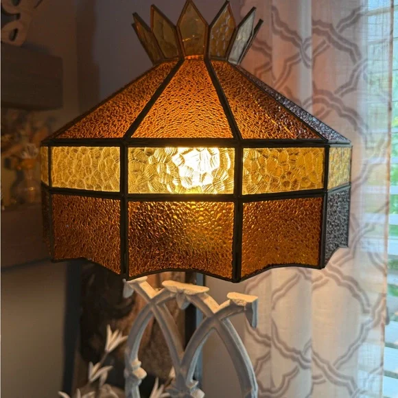 Vintage Tiffany Style Slag Glass Lamp Shade – Amber Honey Leaded Glass - Picture 2 of 9